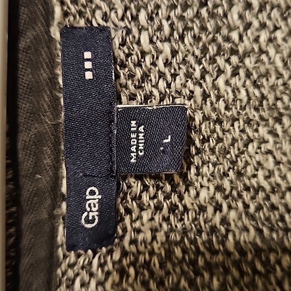 Button Up Super Comfy Gap Sweater Sz. L - Picture 2 of 3